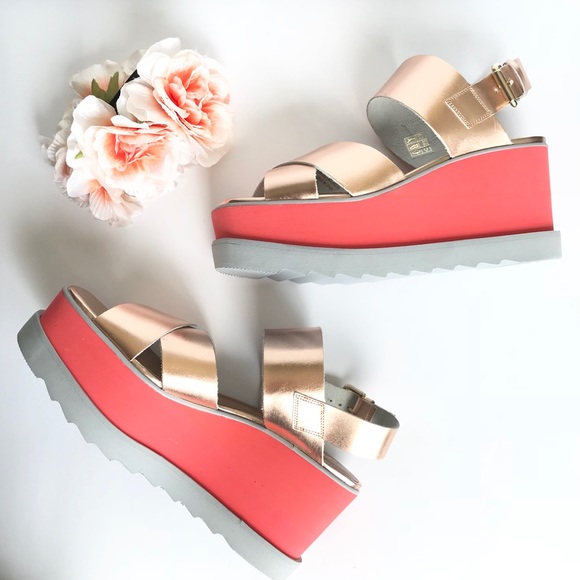 Free People Shoes - Free People Kate Wedge Sandal Rose size 9